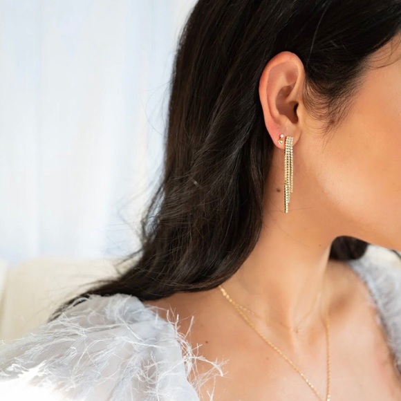 Cupcakes & Cashmere The Madeline Earrings - Picture 2 of 3